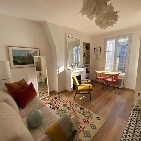 Modern Appartement W/ Tour Eiffel View In The 7Th Paris Exterior photo